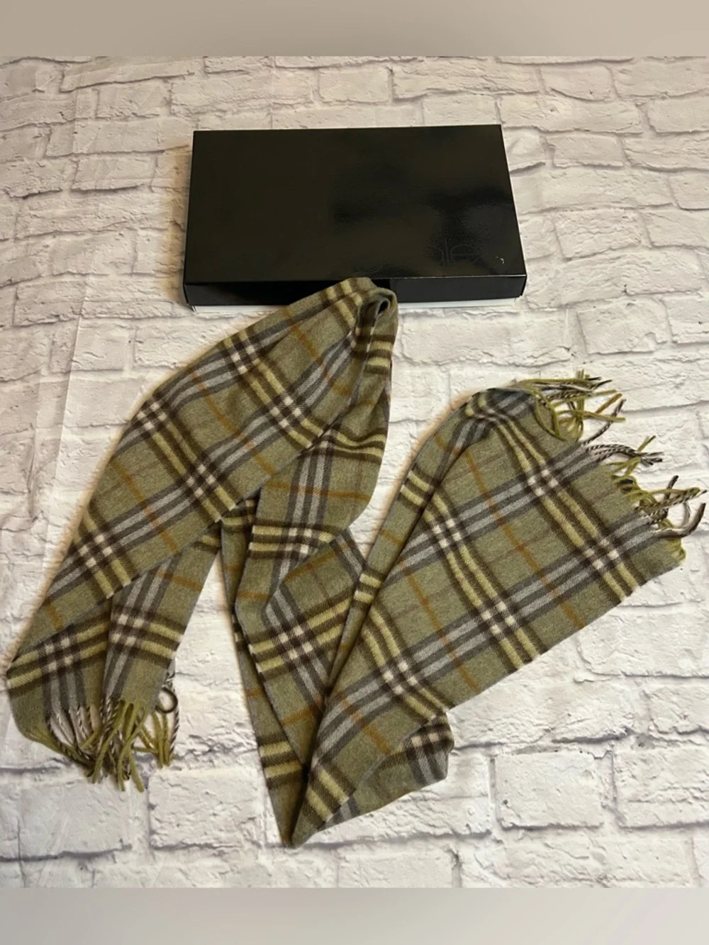 Burberry classic plaid